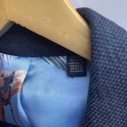 Ted Baker Size 4 Suit. Pants and Blazer. Blue Gray. In good condition.