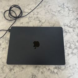 MacBook Air with M2 chip 13inch