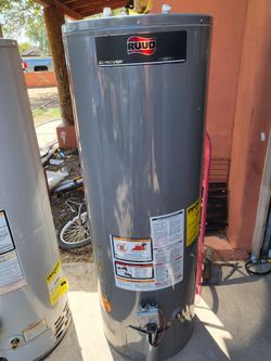 Gas Water Heater 50 gal in good condition and Warranty Works Great 19th Ave And Baseline pick up only