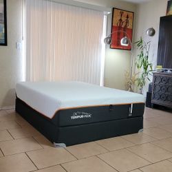 VERY NICE LIKE NEW FULL SIZE TEMPURPEDIC PROADAPT FIRM MATTRESS AND BOXSPRING FOR SALE! IN EXCELLENT CONDITION,  FREE DELIVERY 