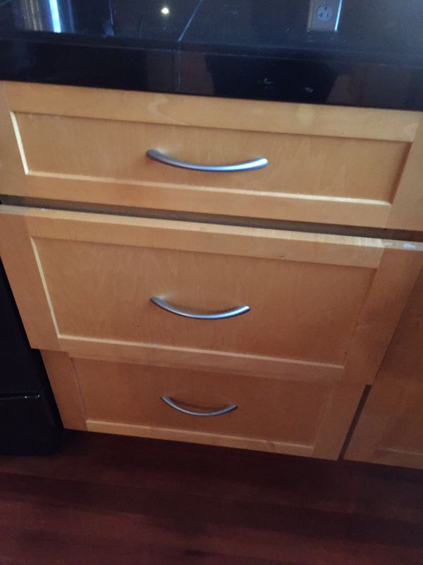 pulls (33) brushed nickel for Sale in Gig Harbor, WA OfferUp