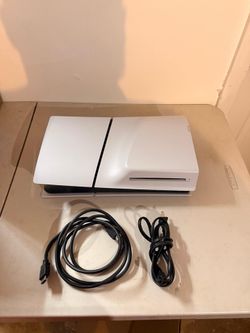 PS5 slim 1TB disk w controller cords