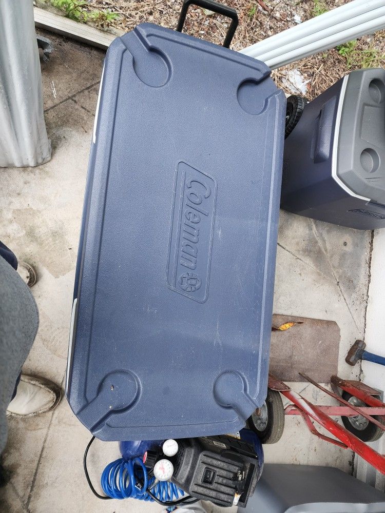 Coleman 108 QT cooler