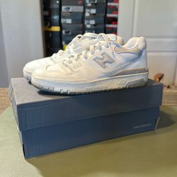 Women’s Size 7 New Balance 550