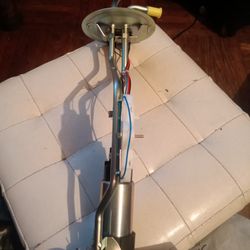 Gas Tank Sending Unit GMC/ Chevy V6 / 8