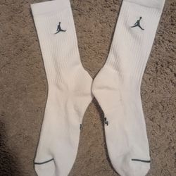 White And Black Jordan Socks