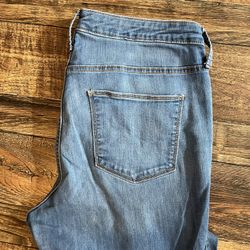 Universal Thread Light Blue Denim Jeans