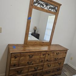 Chester Drawer Set With Mirror