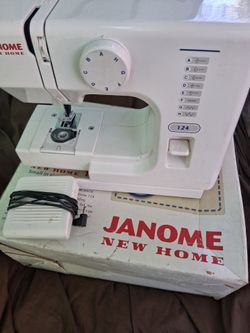 Janome New Home 124 Sewing Machine
