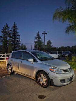 2011 versa