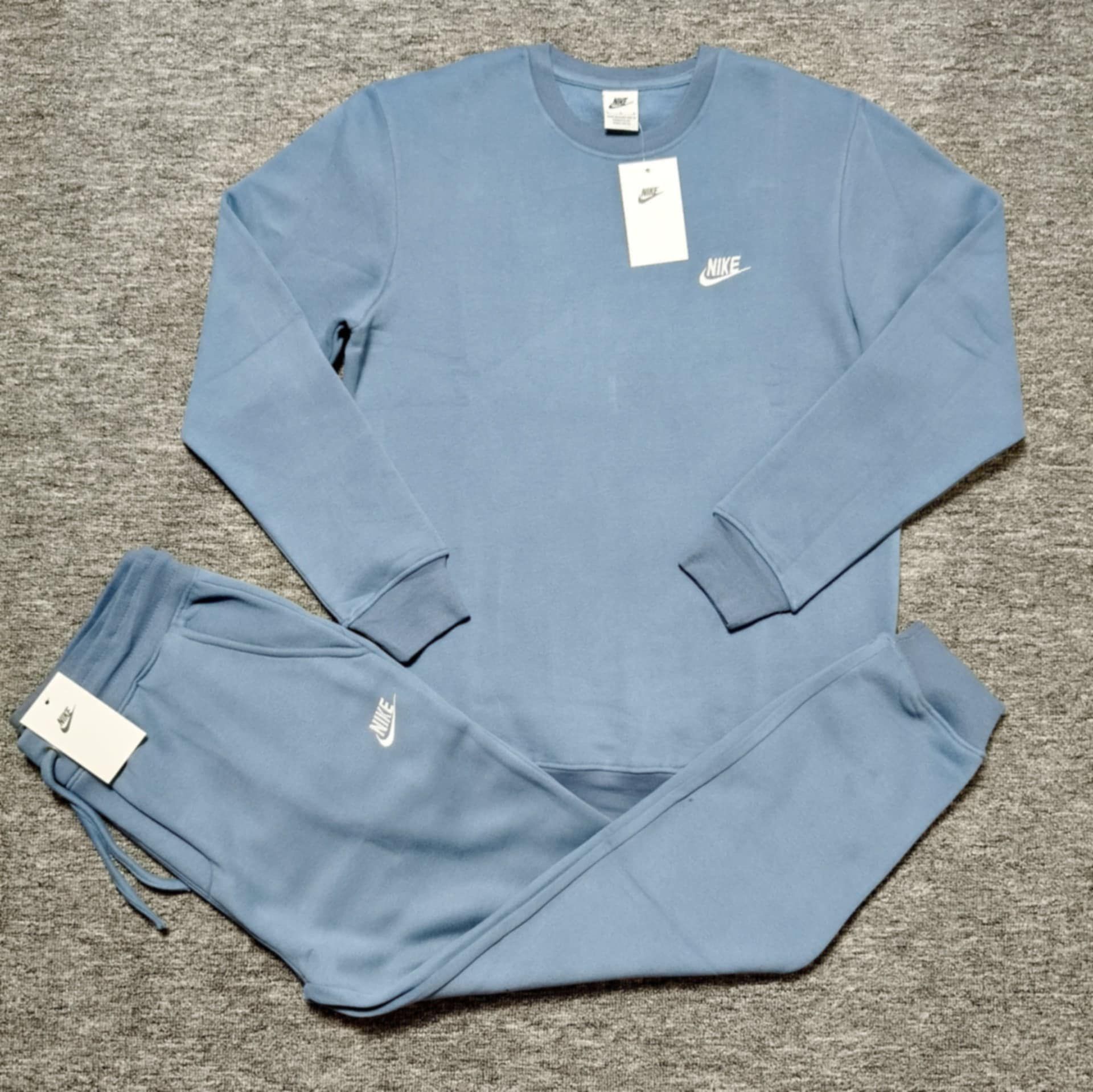 Small, Large, Xl, Xxl, Nike Sweater/ Joggers Set