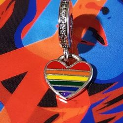 Pandora Rainbow 🌈  Charm
