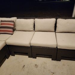 Wicker 7-seat Patio Couch
