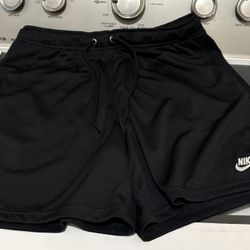 Nike Men's Club Mesh Futura Flow Shorts