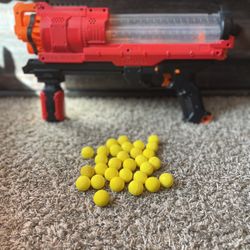 Nerf Rival ARTEMIS XVII-3000 Red W/30 Nerf Balls