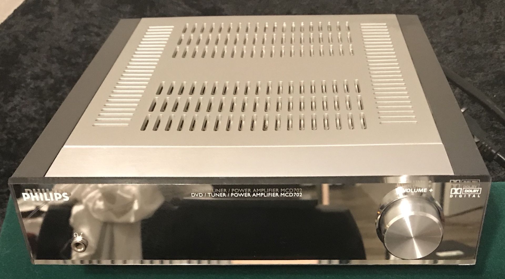 PHILIPS DVD/TUNER/POWER AMPLIFIER MCD 702