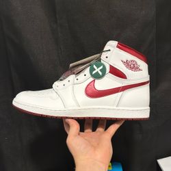 Jordan 1 Retro High ‘85 OG ‘Metallic Burgundy’ Size 15 US