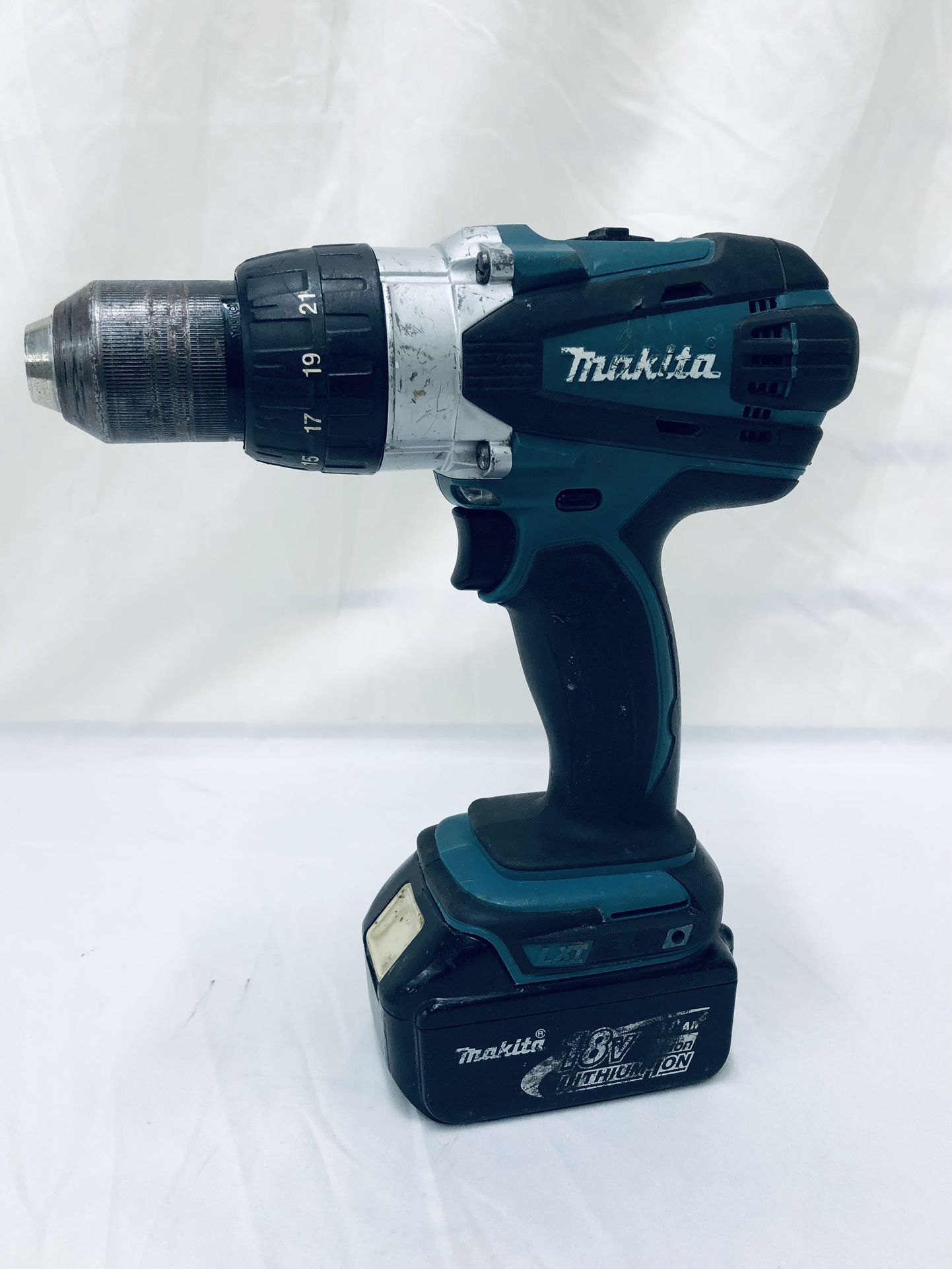 Makita 18V 1/2” Cordless Hammer Drill W/3Ah Battery