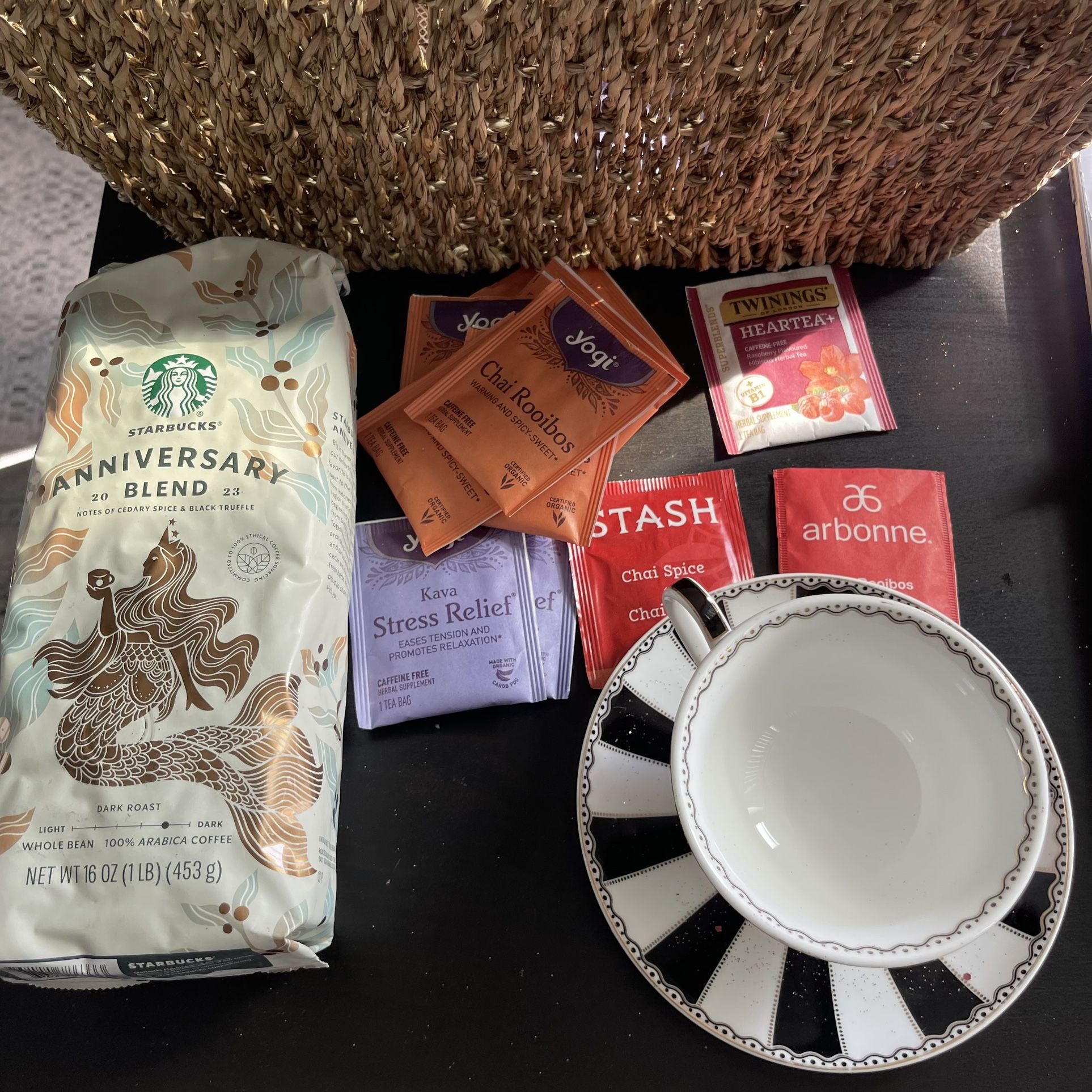 Starbucks Gift Basket for Sale in Inglewood, CA - OfferUp