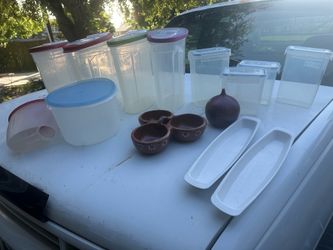 Kitchen plastic containers