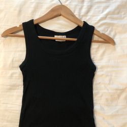 Universal Thread Cropped Black Tank Extra Small