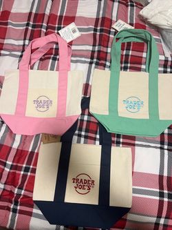 New Trade Joe’s mini tote bags