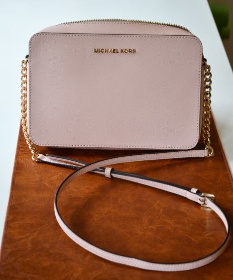 Michael Kors Messenger Bag