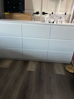 White 9-Drawer Double Dresser