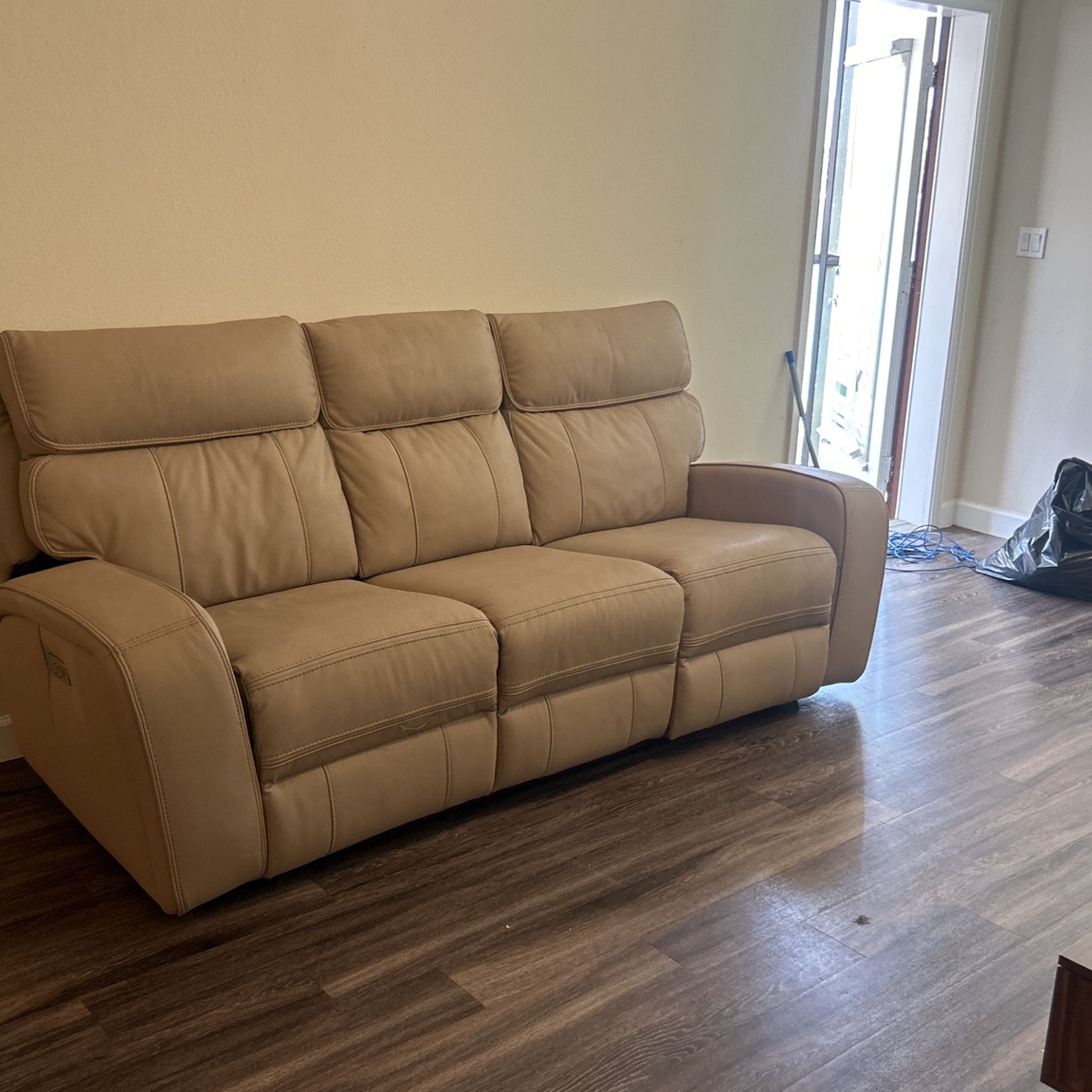 Recliner Sectional With Chair 
