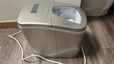 hOmeLabs Portable Ice Maker