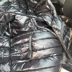 CANADA GOOSE JACKET NEVER WORN 
