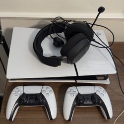 PlayStation 5 Slim With 2 Controllers and Steelseries Arctis Pro Wired