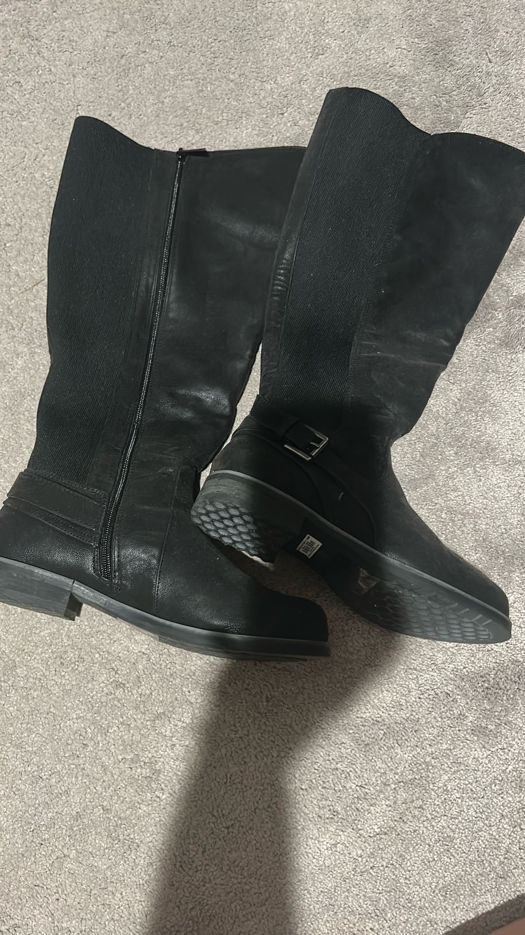 Torrid Black Boots Size 7.5W Calf Stretch
