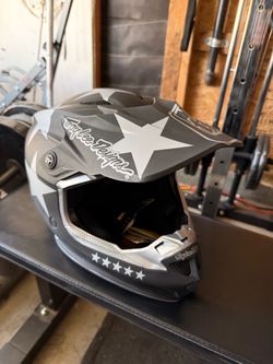Troy Lee Designs Motocross Helmet