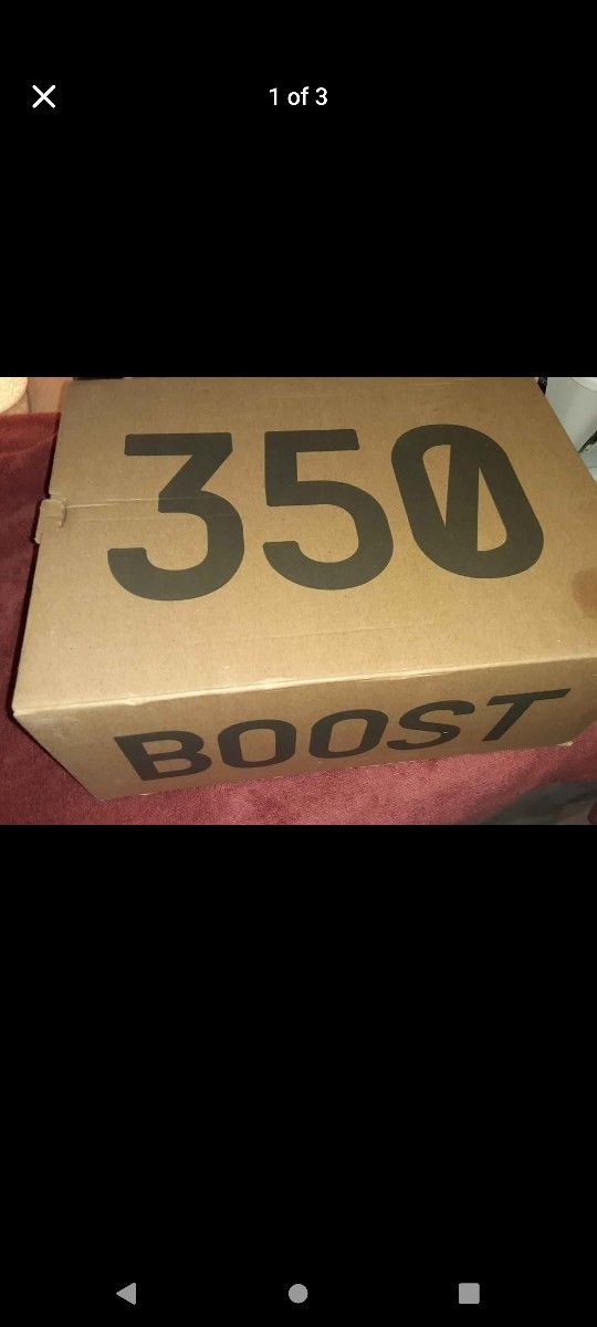 Yeezy (Adidas)