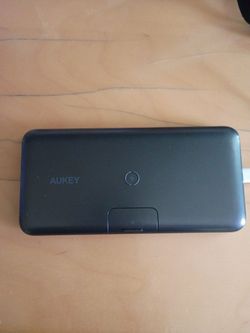 Aukey portable power bank with stand