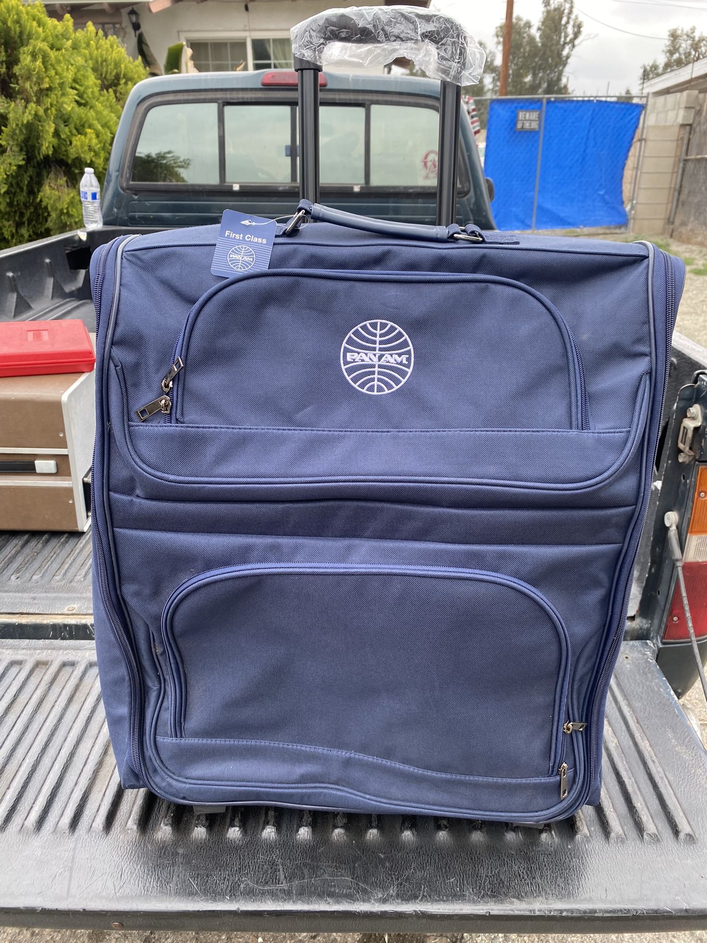 Luggage Bag PanAm Garment Bag Like New Luggage Rolling Garment Bag MAKE AN OFFER!