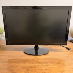 Samsung 24” SyncMaster Monitor 