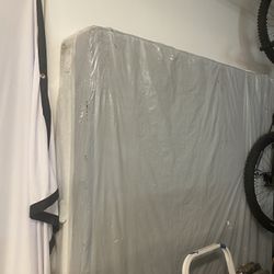 New Queen Box Spring