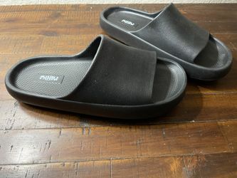 Target “cloud sandals”