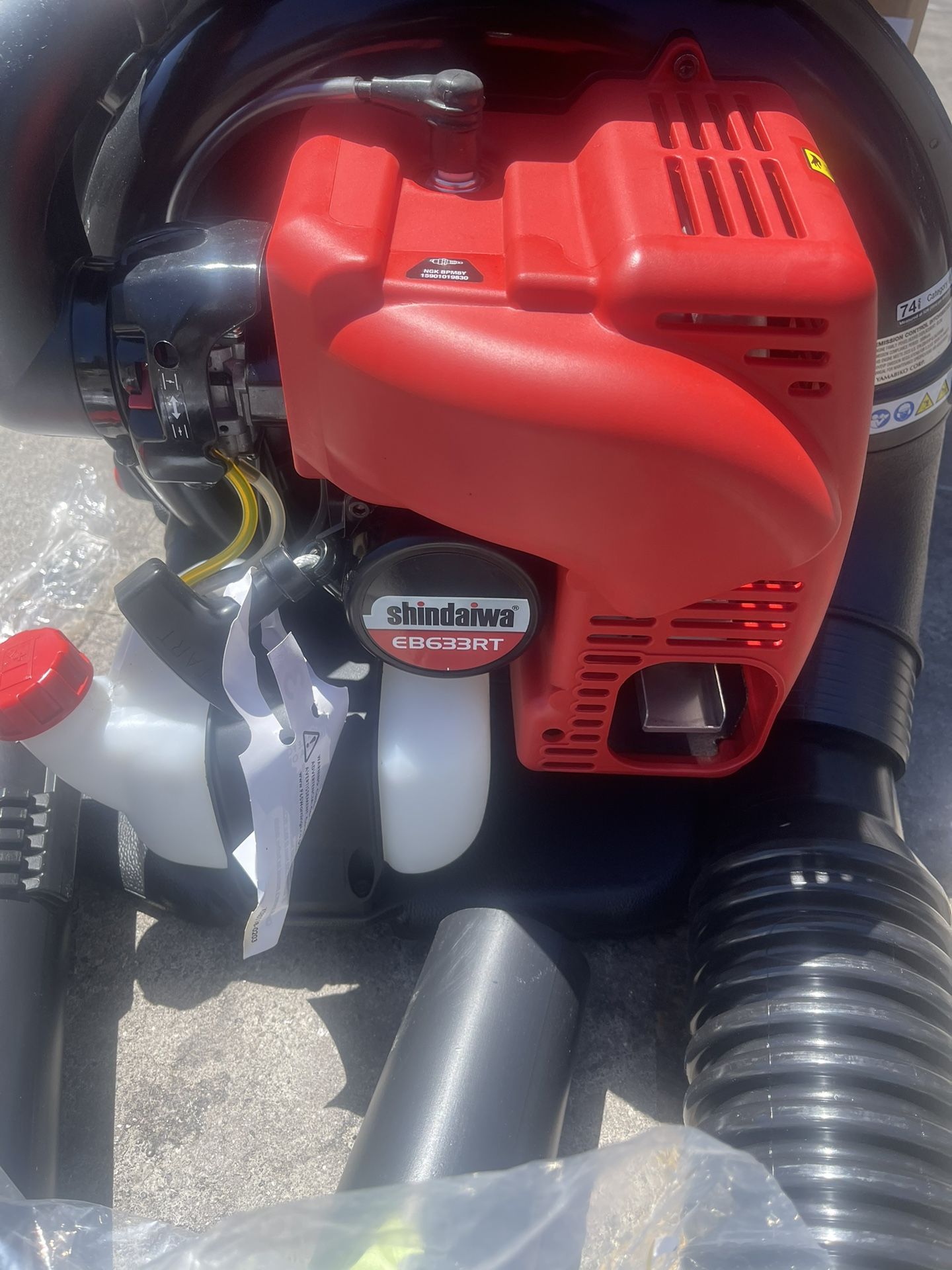 shindaiwa 233 MPH 651 CFM 63.3 cc Gas 2-Stroke Cycle Backpack Leaf Blower with Tube Throttle shindaiwa 233 MPH 651 CFM 63.3 cc Gas 2-Stroke Cycle Backpack Leaf Blower with Tube Throttle