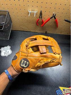Wilson A2000 EL3 11.75”
