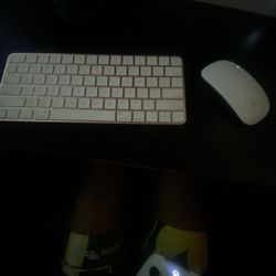 Imac ,pink/red 24inch