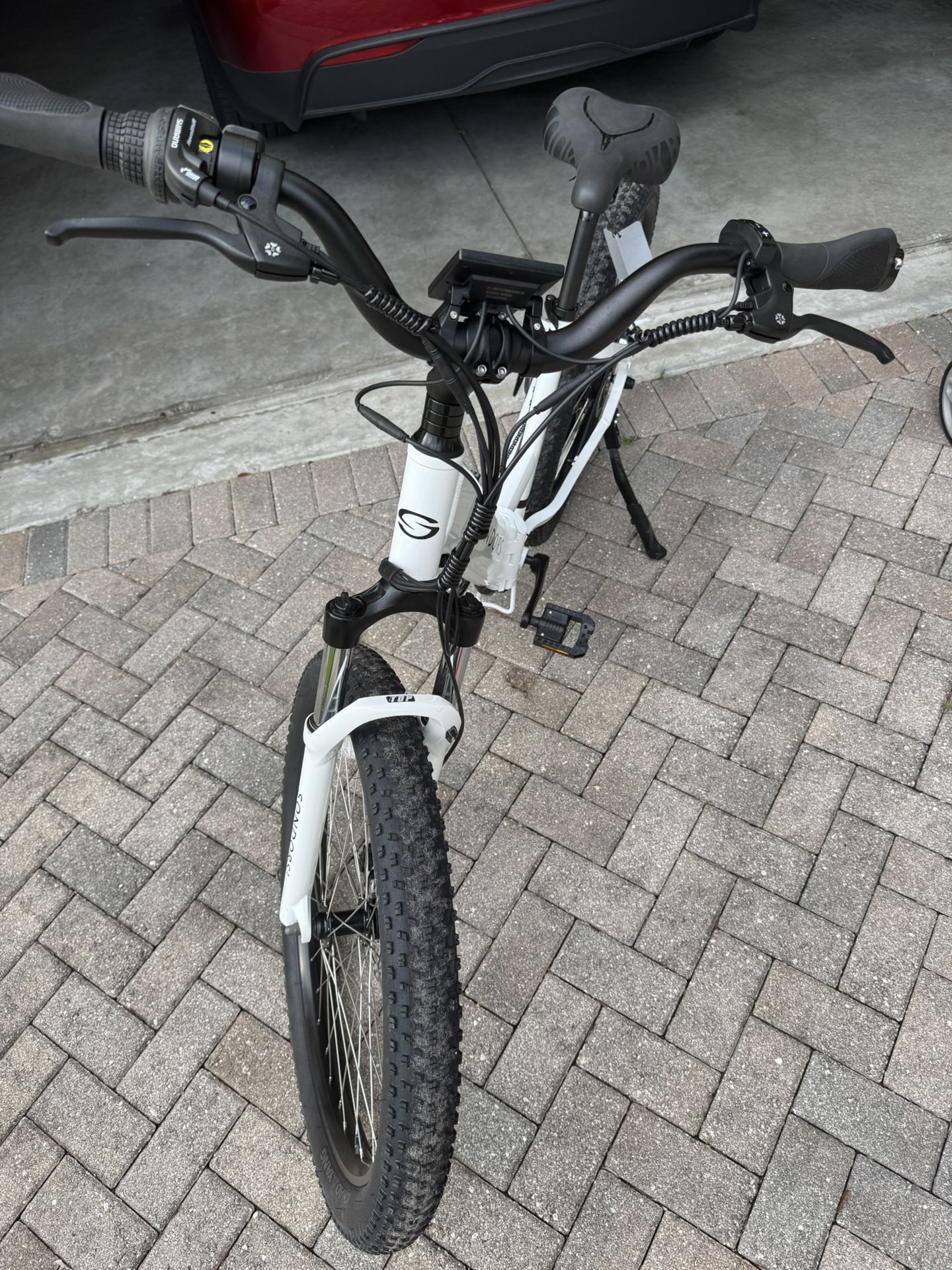 Sondors Electric Bike. Only 65 Miles On It. Almost New
