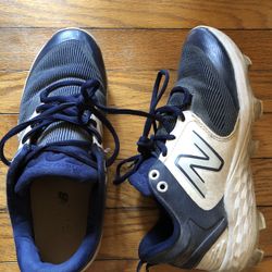 new balance baseball cleats