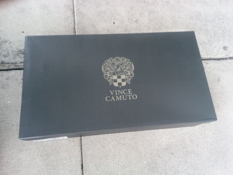 VINCE CAMUTO WOMENS SESHON BOOTS