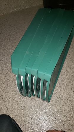 Downspout water splash guard