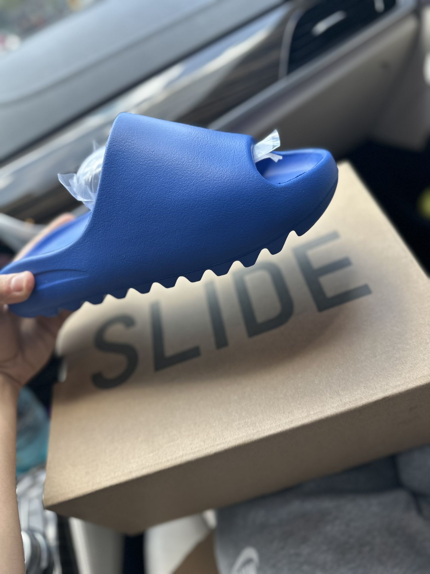 Yeezy Slides Azure Men's Royal Blue Size 8 Us Man