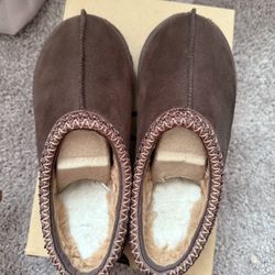 W Tasman Uggs
