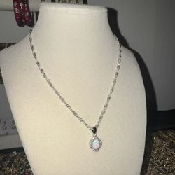 16” 925 Sterling Silver Necklace W/ Opal Pendant